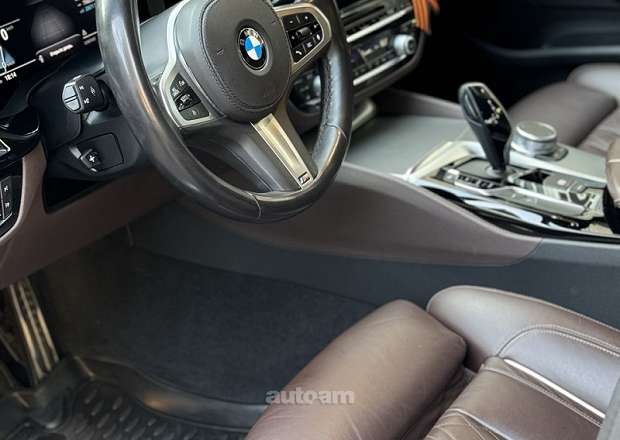 BMW 530