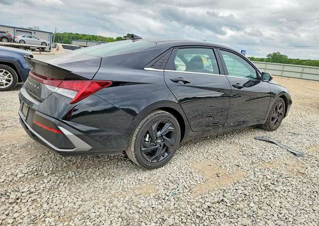 Hyundai Elantra 2026 — լուսանկար 6