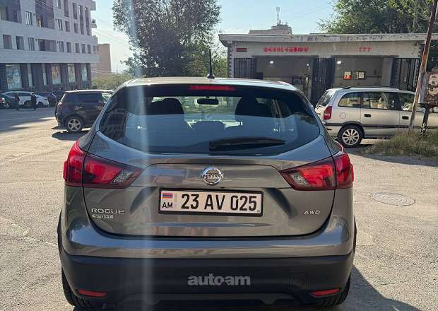 Nissan Rogue