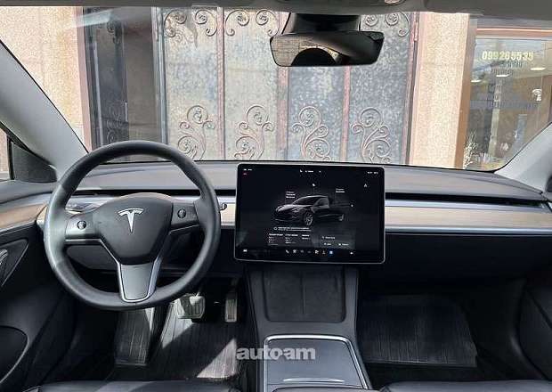 Tesla Model 3 2023 — լուսանկար 9