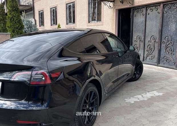Tesla Model 3 2023 — լուսանկար 5