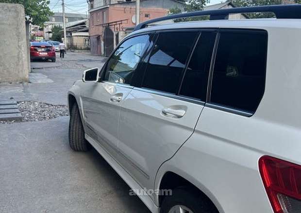 Mercedes-Benz GLK 350 2011 — լուսանկար 4