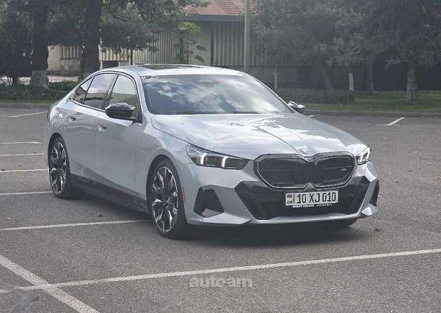 BMW i5 2024 — фото 1