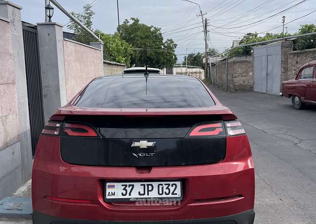 Chevrolet Volt 2011 — լուսանկար 2