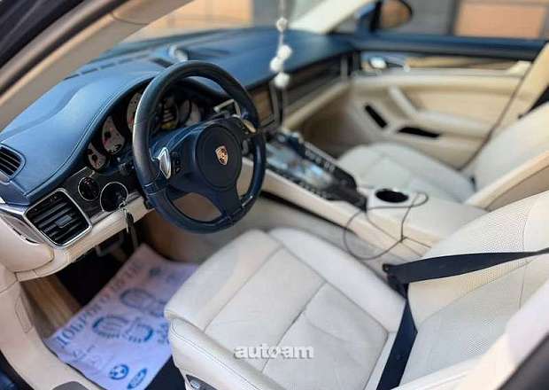Porsche Panamera 2010 — լուսանկար 7