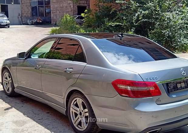 Mercedes-Benz E 350 2011 — photo 4