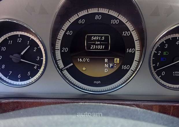 Mercedes-Benz E 350 2011 — photo 11