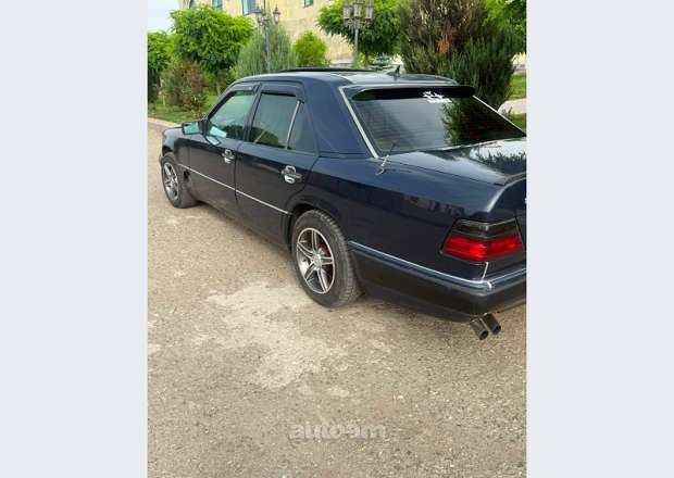 Mercedes-Benz 124 1993 — լուսանկար 2