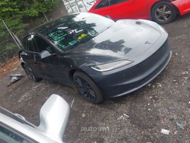 Tesla Model 3  2025 