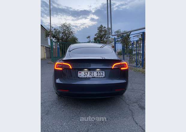 Tesla Model 3 2023 — լուսանկար 5