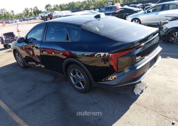Kia K4