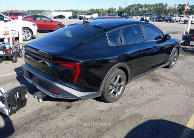 Kia K4