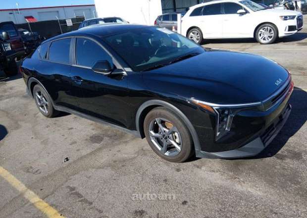 Kia K4