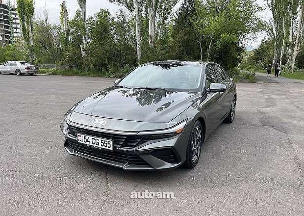 Hyundai Elantra 2025 — լուսանկար 1