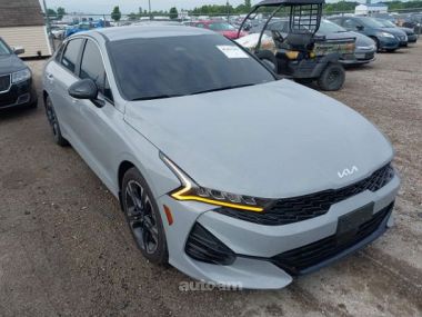Kia K5  2022 