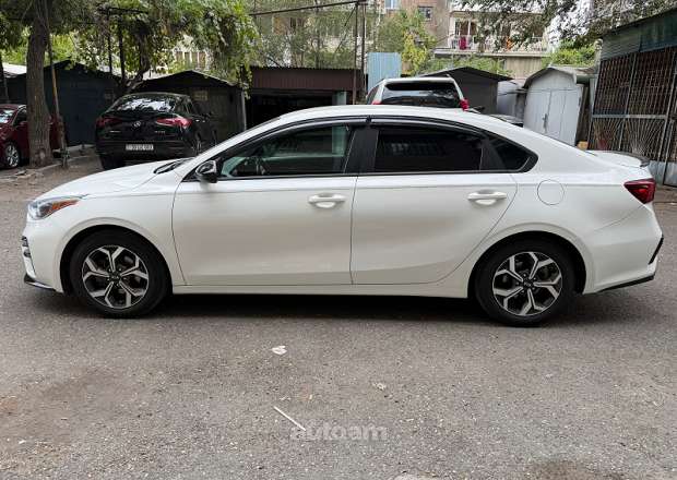 Kia Forte 2019 — լուսանկար 4