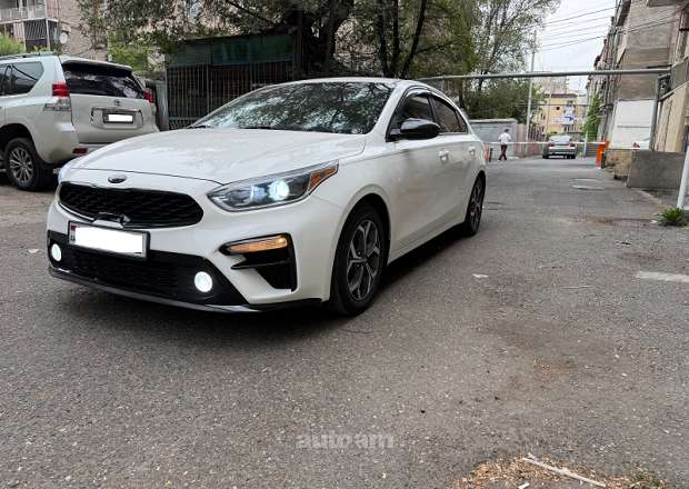 Kia Forte 2019 — լուսանկար 3