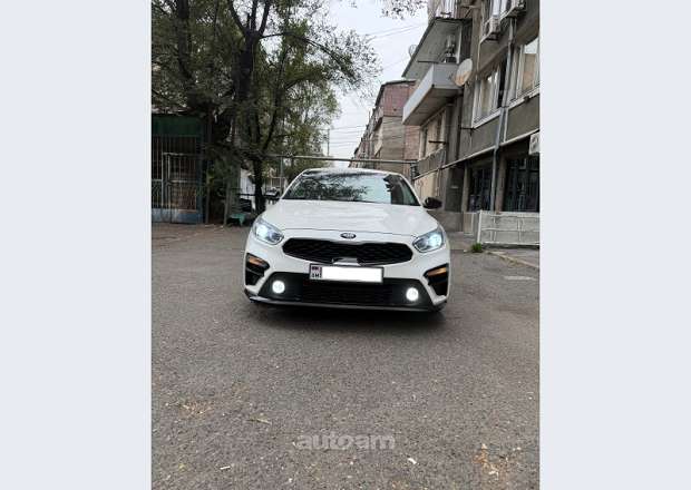 Kia Forte 2019 — լուսանկար 1
