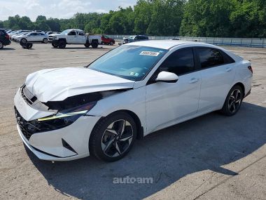 Hyundai Elantra  2023 