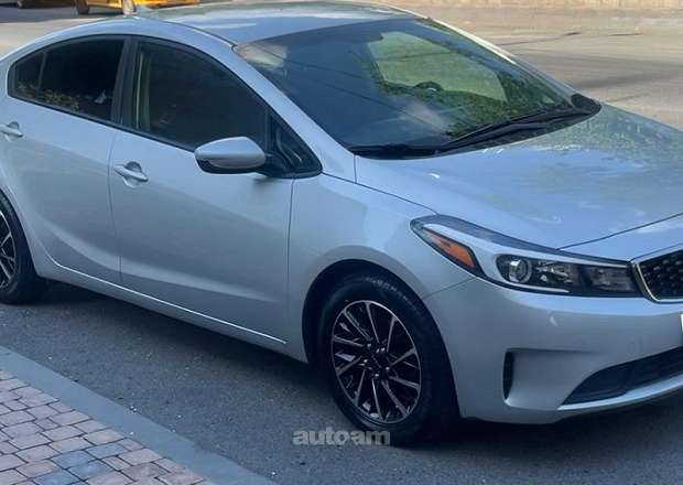 Kia Forte 2018 — լուսանկար 1