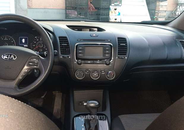 Kia Forte 2018 — լուսանկար 6