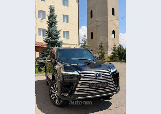 Lexus LX 600