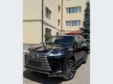 Lexus LX 600  2022 