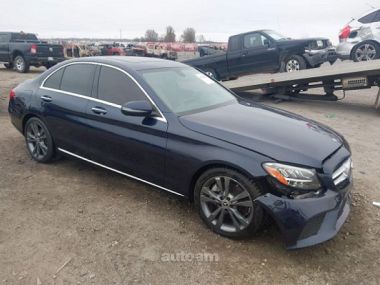 Mercedes-Benz C 300  2021 