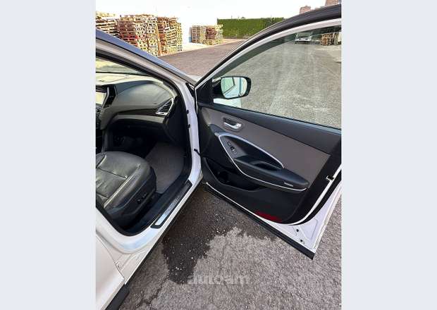 Hyundai Santa Fe 2016 — photo 8