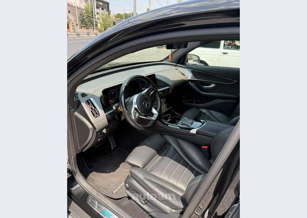 Mercedes-Benz EQC