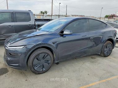 Tesla Model Y  2025 
