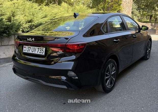 Kia Forte 2023 — լուսանկար 6