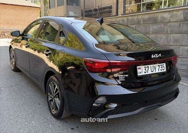 Kia Forte 2023 — լուսանկար 5