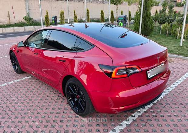 Tesla Model 3 2021 — photo 4