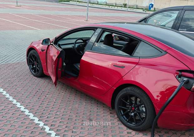 Tesla Model 3 2021 — photo 15
