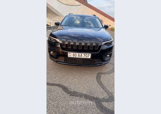 Jeep Cherokee 2023 — լուսանկար 3