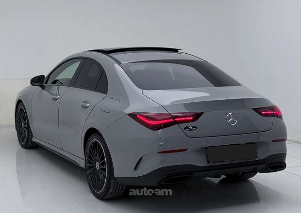 Mercedes-Benz CLA 200
