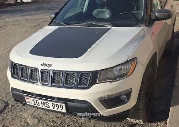 Jeep Compass 2019 — լուսանկար 1