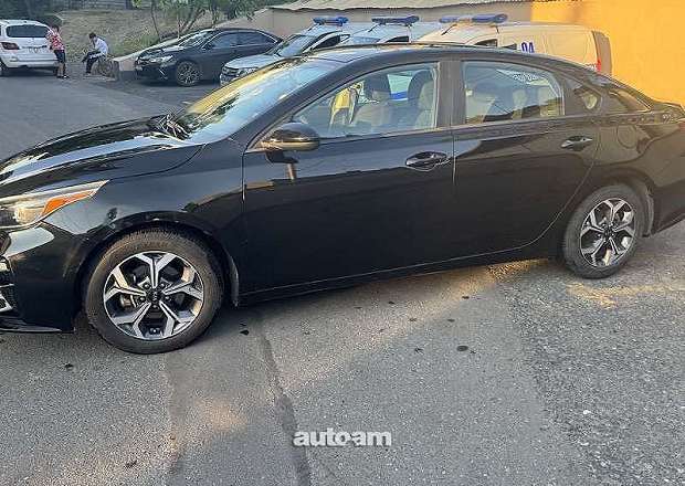 Kia Forte 2019 — photo 5