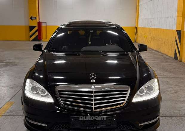 Mercedes-Benz S 500