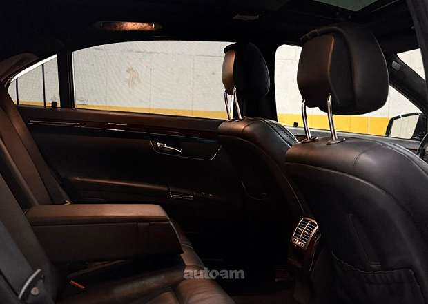 Mercedes-Benz S 500