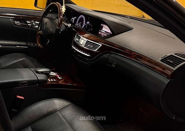 Mercedes-Benz S 500