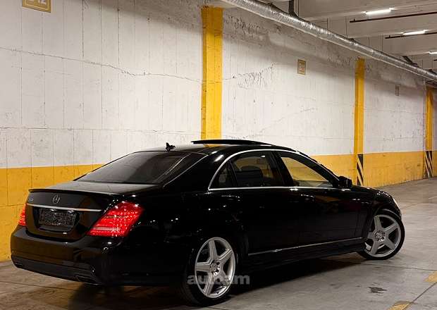 Mercedes-Benz S 500