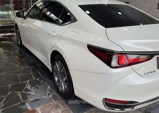 Lexus ES 200 2022 — լուսանկար 2