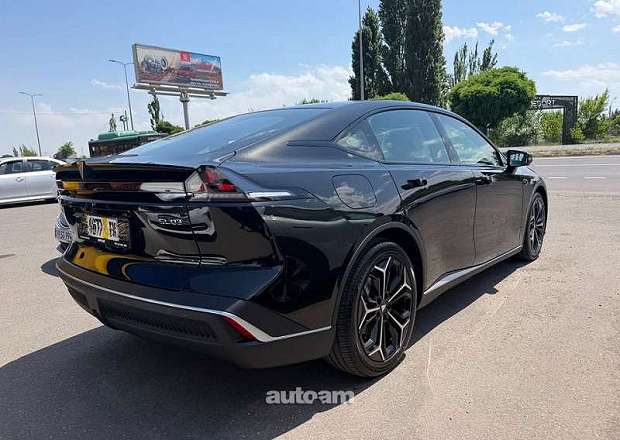 Changan Deepal SL03