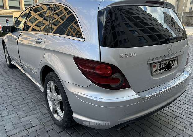 Mercedes-Benz R 350 2008 — photo 1