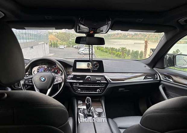 BMW 530 2018 — լուսանկար 10