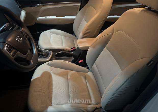 Hyundai Elantra 2017 — լուսանկար 4