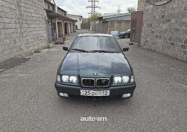 BMW 118 1997 — լուսանկար 1
