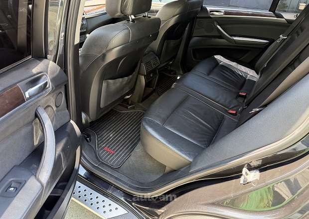 BMW X5 2011 — լուսանկար 12